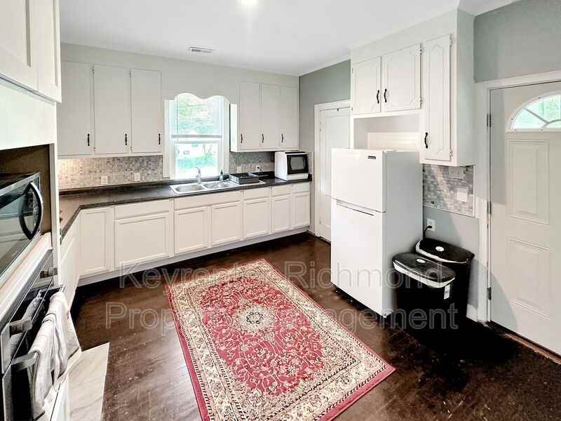 3716 Stockton St - Photo 6 of 14