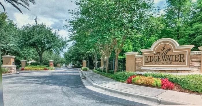 8528 Edgewater Place Blvd - Photo 3 of 32