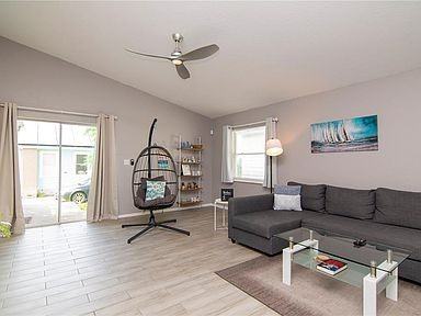 1004 Osage St #NA - Photo 3 of 5
