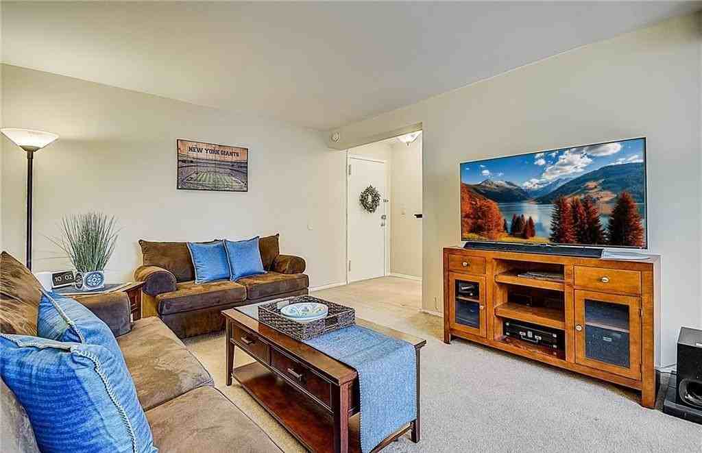 445 Broadway #3K - Photo 2 of 6