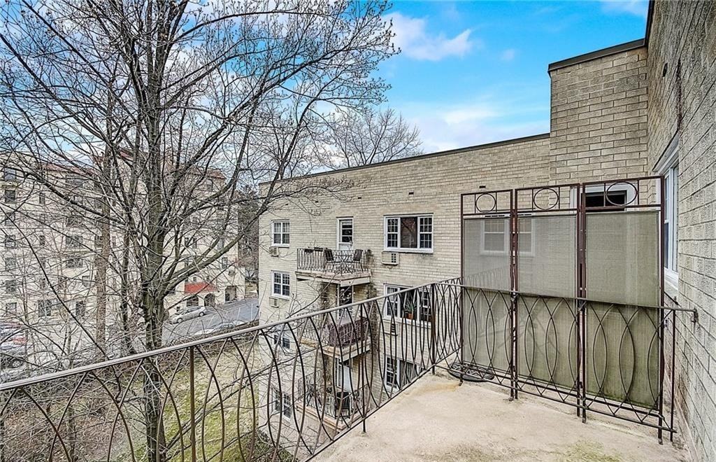 445 Broadway #3K - Photo 3 of 6