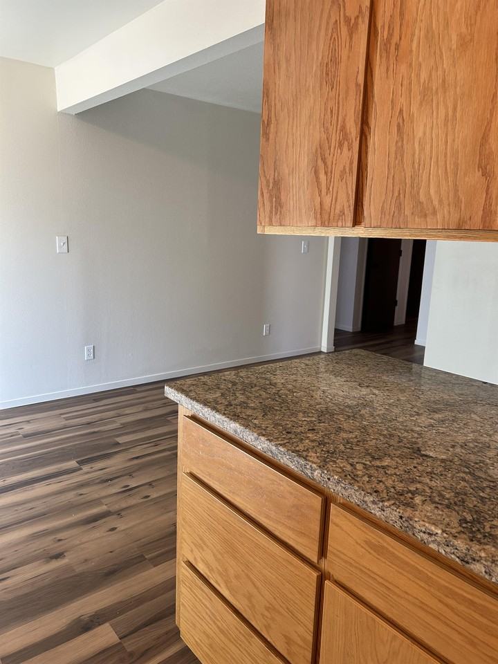 2016 Rose Ave #1 - Photo 5 of 23