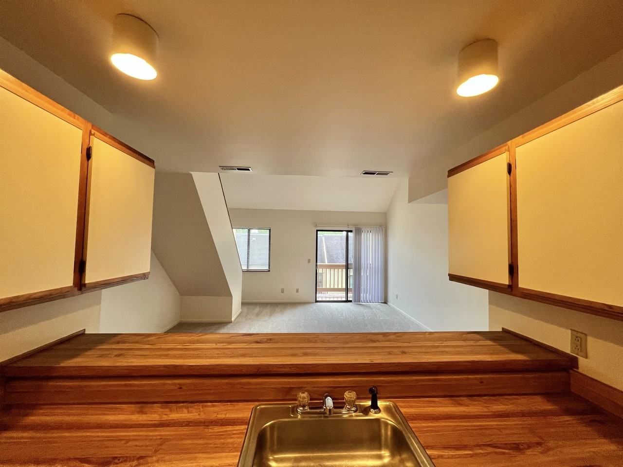 1002 Linden AveUnit 304 #1 - Photo 6 of 24