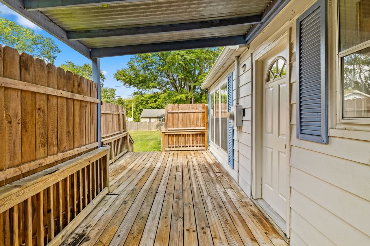 3934 W Road 100 N #1 - Photo 2 of 33