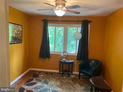 1926 Greenhaven Dr #1 - Photo 3 of 20