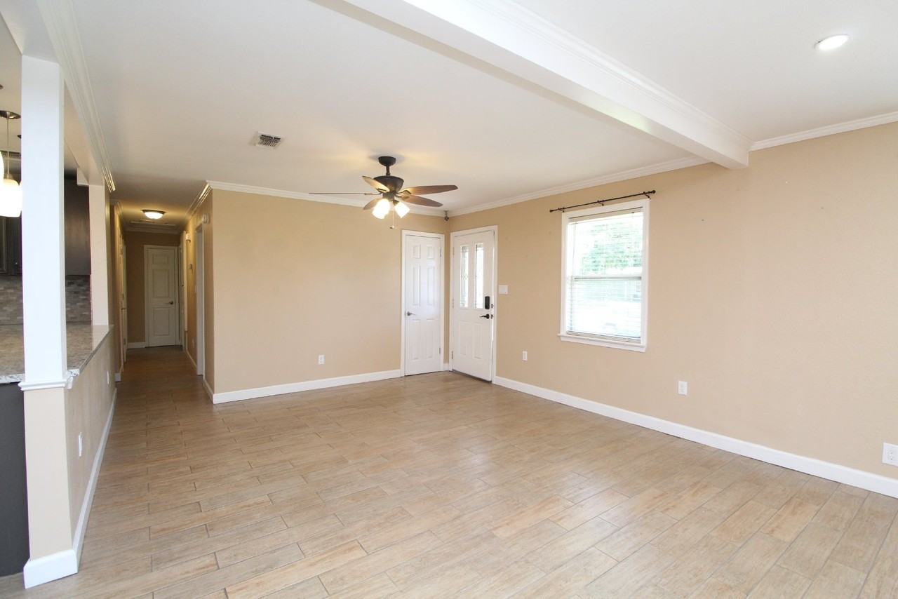 4674 Kingston Dr - Photo 2 of 20