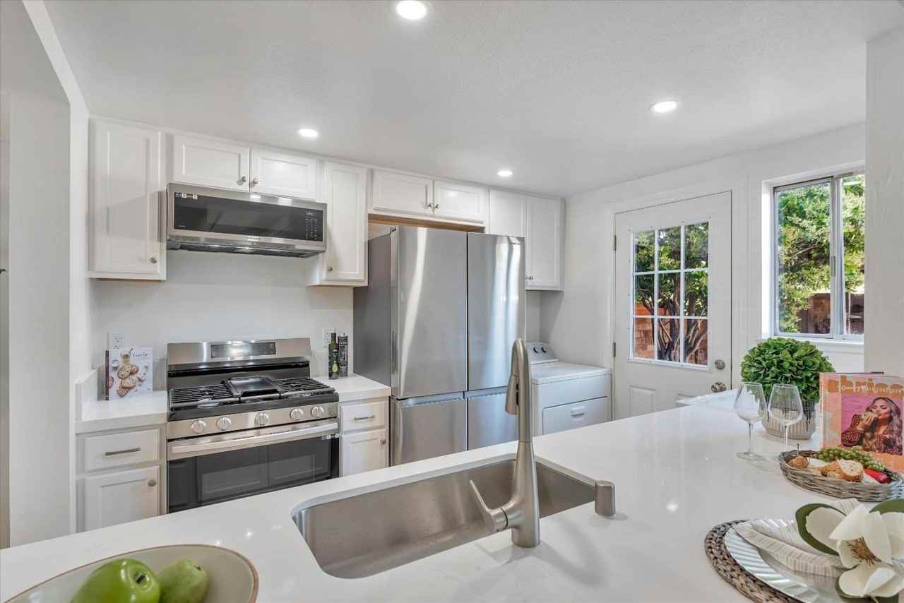 1494 Carnot Dr #1494 - Photo 2 of 5