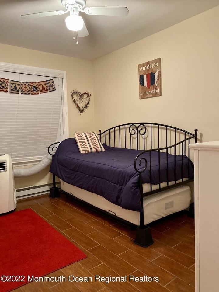 14 Bay Blvd #A2 - Photo 3 of 11