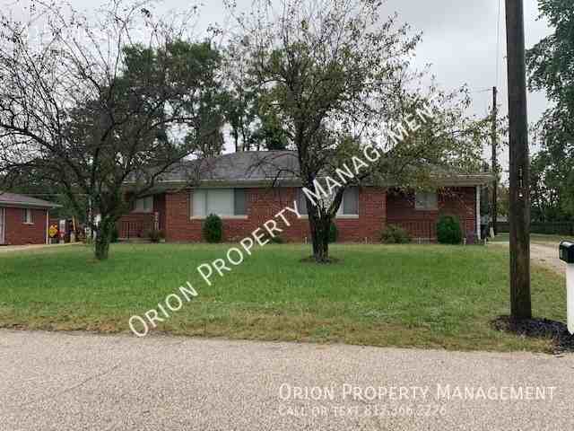 315 Wilson Dr - Photo 3 of 9