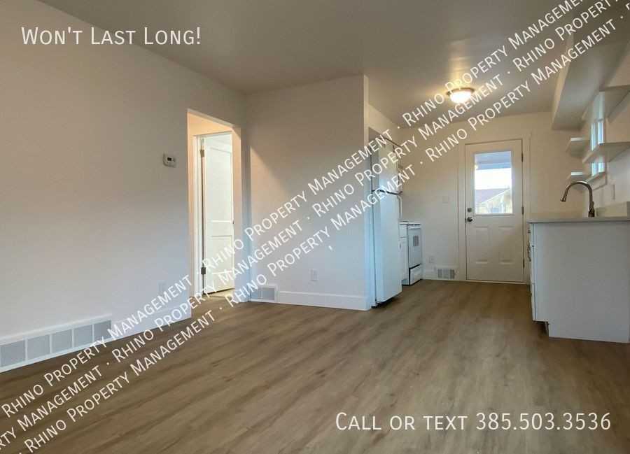 32 E 100 N #3 - Photo 3 of 11