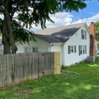 268 Spurgeon Ln - Photo 3 of 18