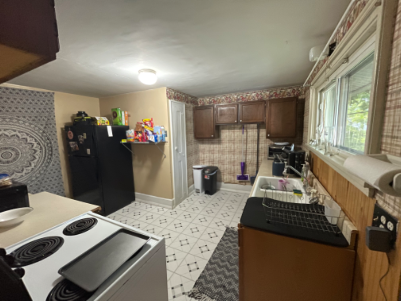 355 East Ave - Photo 4 of 9