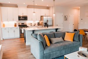 featured image of 1001 Canary Pepper Dr