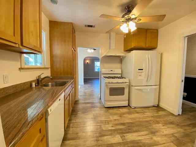 2160 Colfax St #1 - Photo 2 of 12