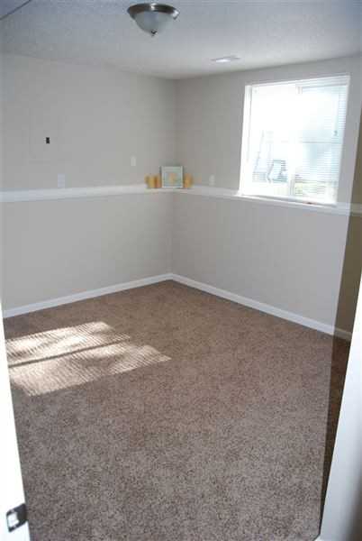 409 Beach St - Photo 3 of 9