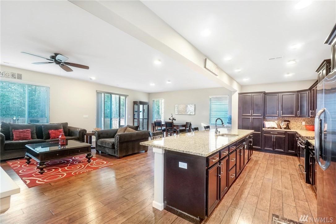 8935 Corona St Ne #1 - Photo 4 of 15