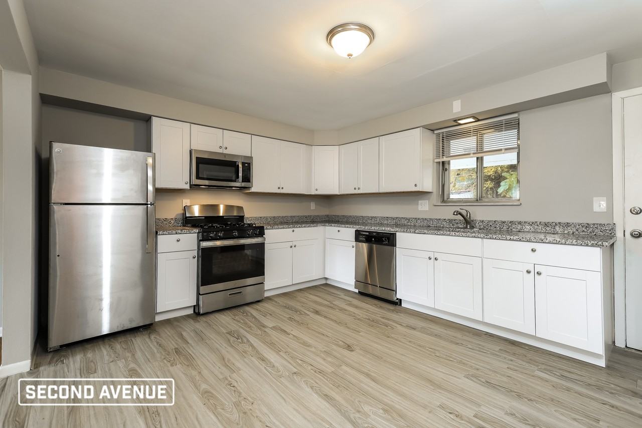 14080 Lexington Pl - Photo 2 of 17