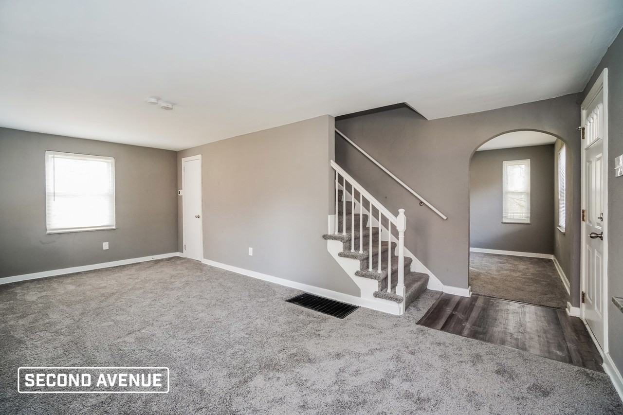 361 Long Rd - Photo 5 of 24