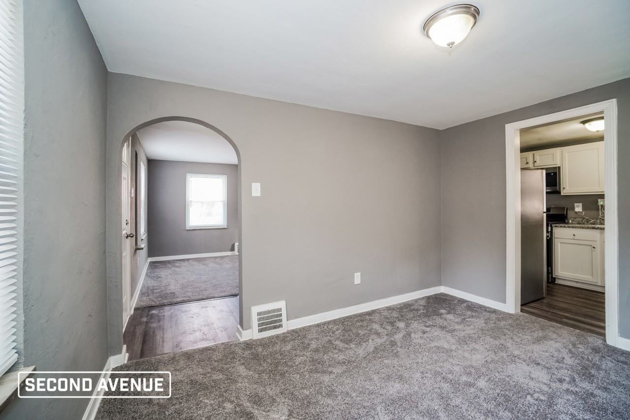 361 Long Rd - Photo 7 of 24