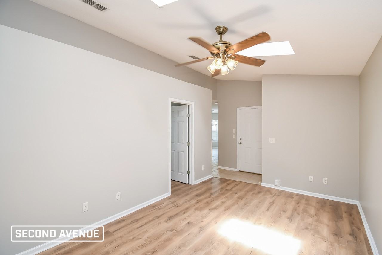 5647 Ellis Trace Dr - Photo 6 of 17