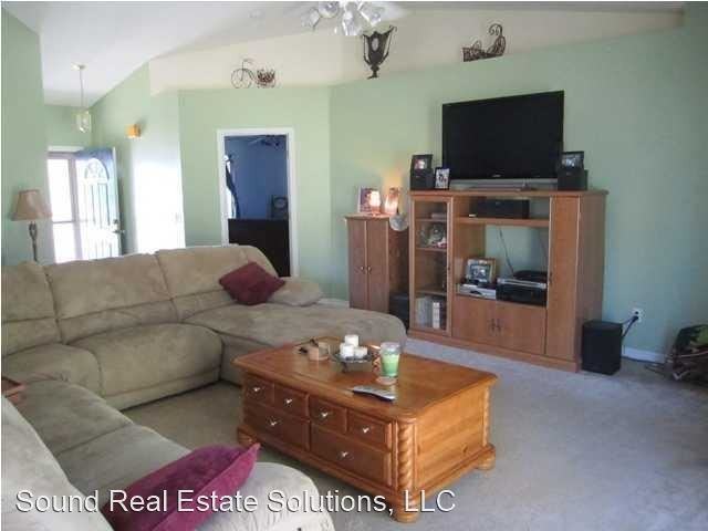 239 Trish Dr - Photo 2 of 10