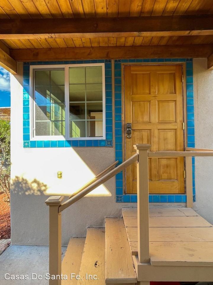 126 Mateo Circle North - Photo 3 of 29