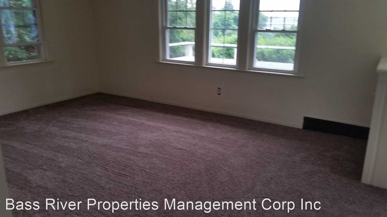 42 Warr Ave - Photo 3 of 16