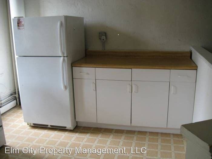 644 South Street - Photo 3 of 9