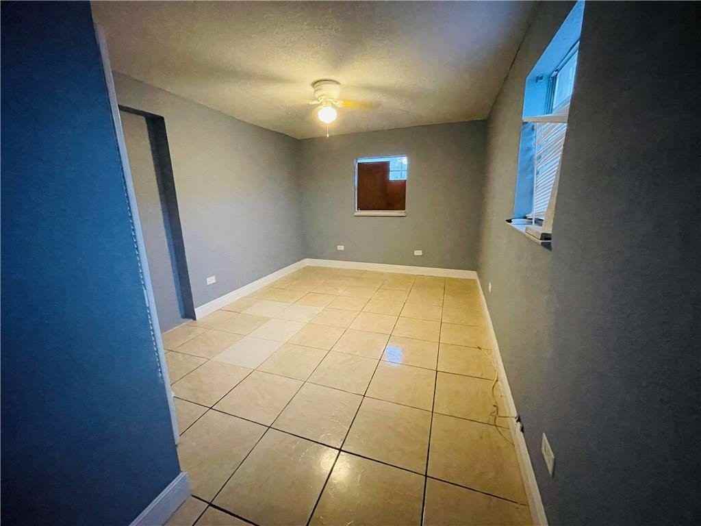 18515 Nw 42nd Pl #18515 - Photo 3 of 8