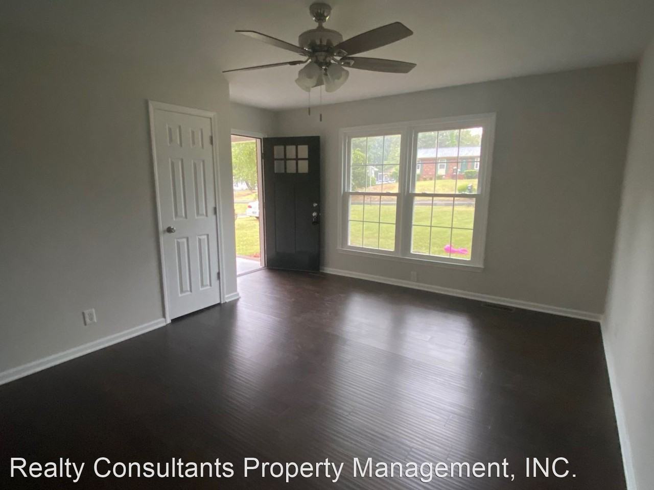 3849 Pembrooke Rd - Photo 2 of 22