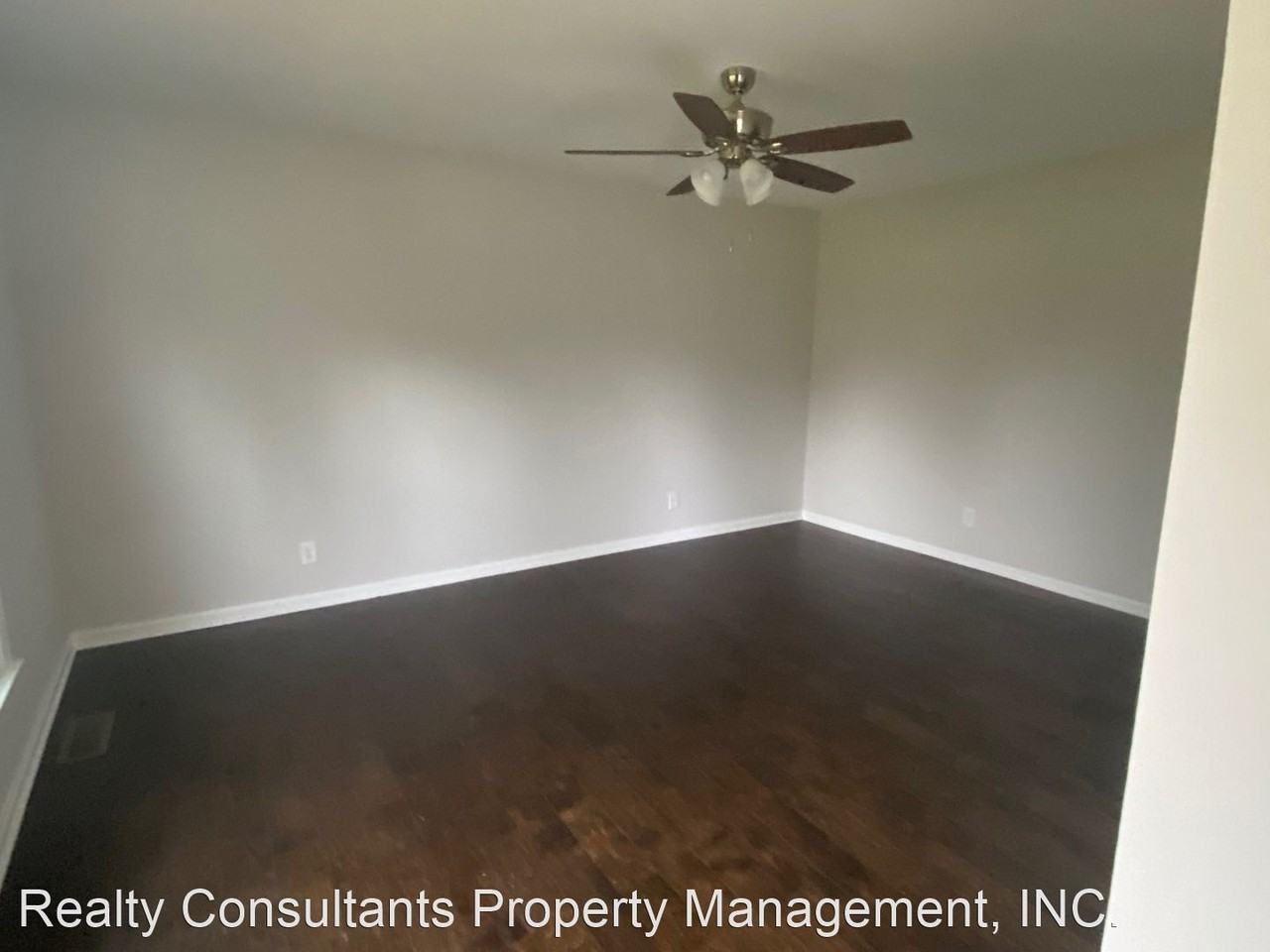 3849 Pembrooke Rd - Photo 3 of 22