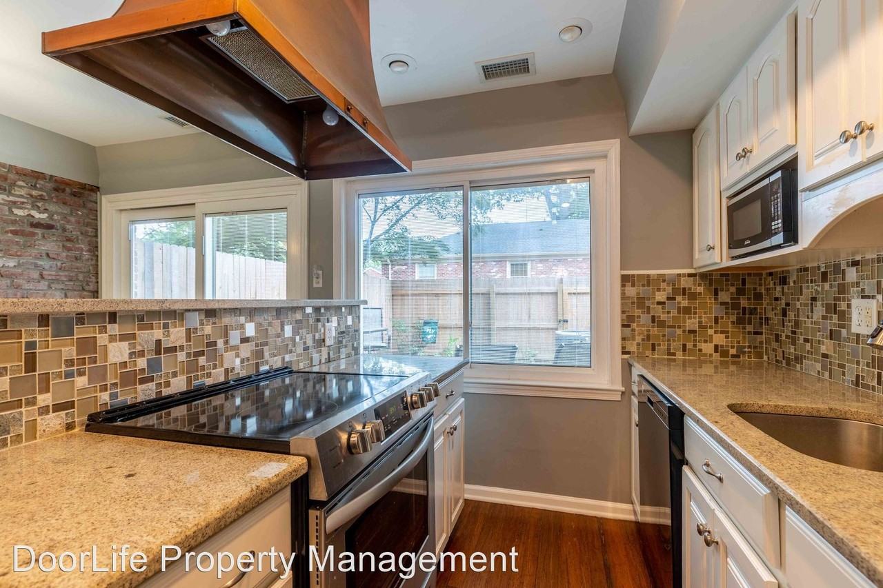 118 Albemarle Dr - Photo 2 of 23