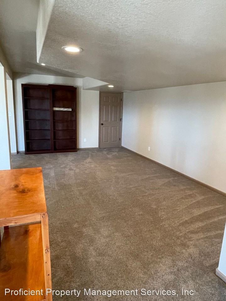 360 County Road F45 - Photo 2 of 20
