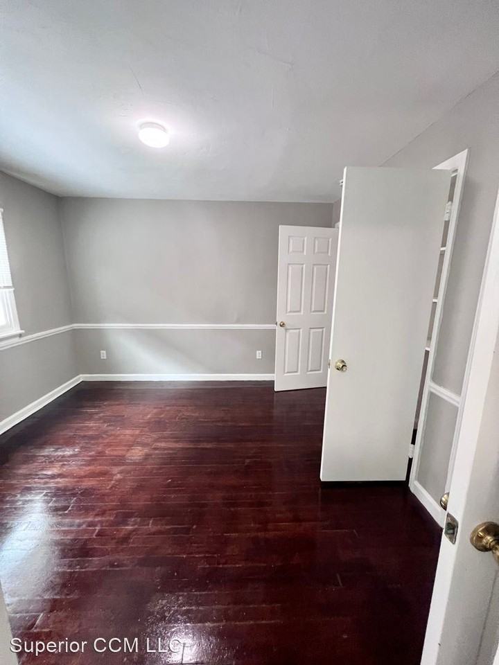 105-111 School Street - Photo 3 of 17