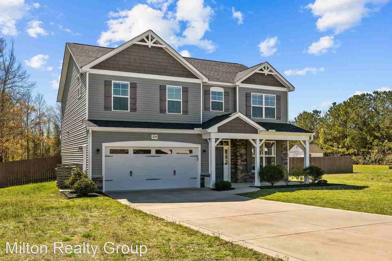 104 Courtney Ln - Photo 2 of 37