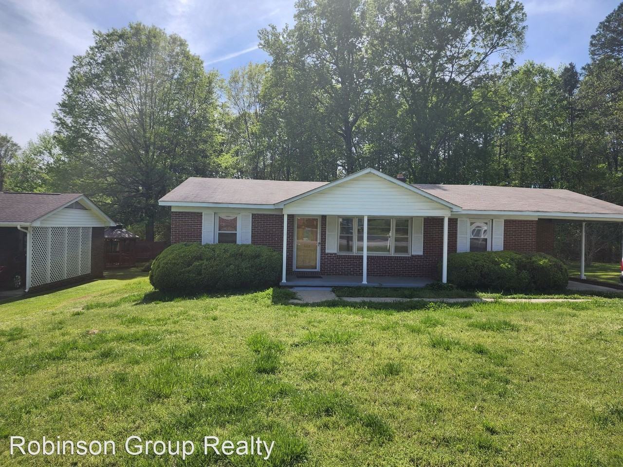 108 Jenkins St - Photo 2 of 9