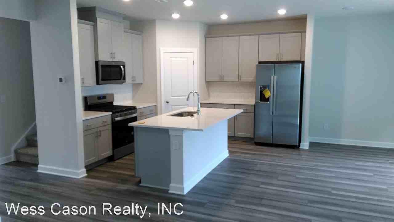 1040 Clementine Rd - Photo 2 of 34