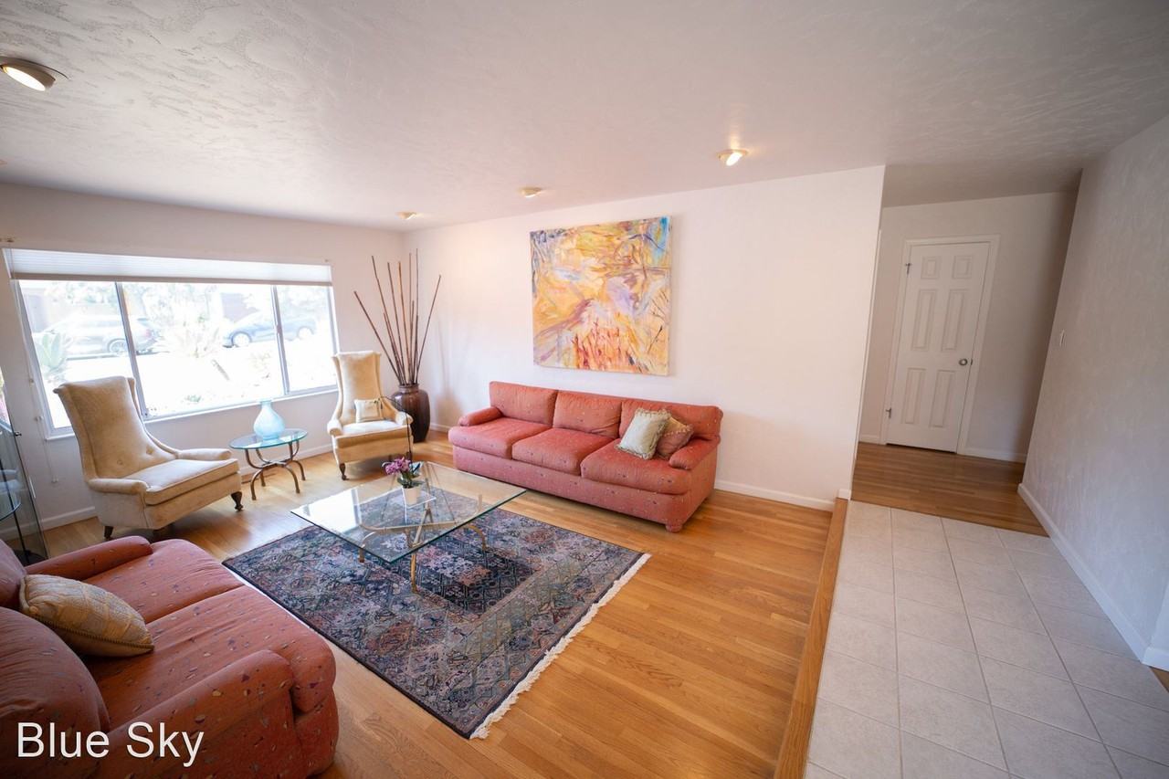 310 Alma Ln - Photo 3 of 36