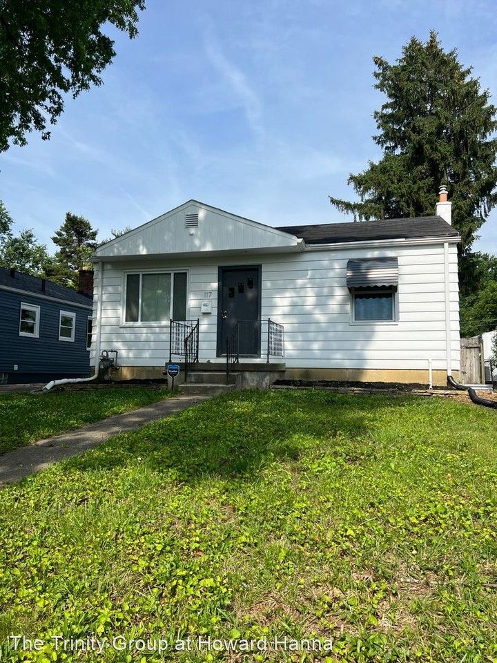 117 N Everett Ave - Photo 3 of 31