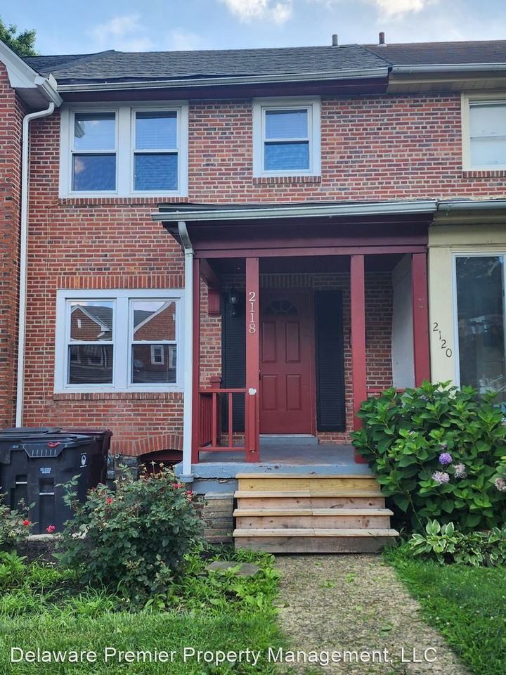 2118 Gilles St - Photo 2 of 10