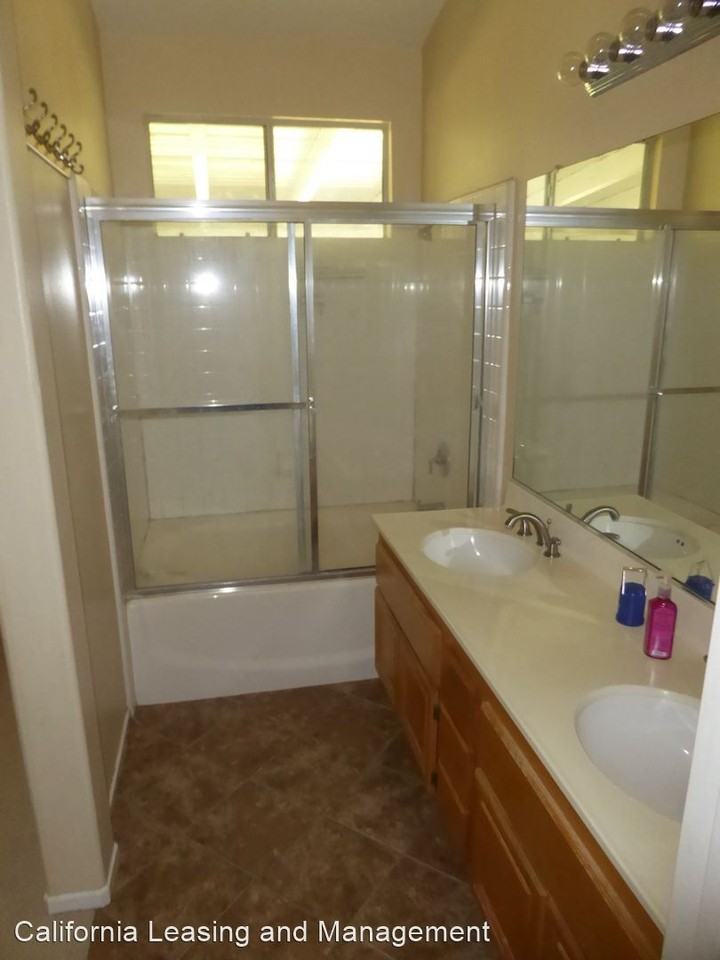 20209 Gilbert Dr - Photo 2 of 17