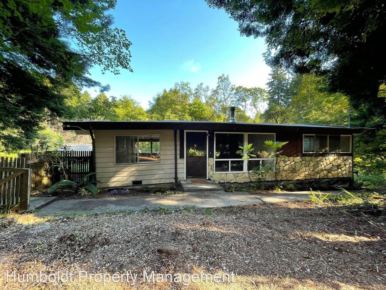 454 454Redmond Road - Photo 2 of 14