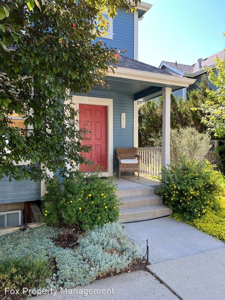 4910 10th St - Photo 2 of 25