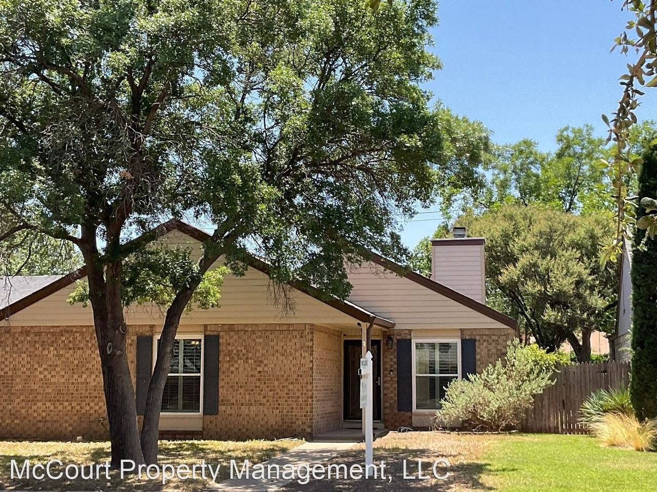 4215 Downing Ave - Photo 2 of 11