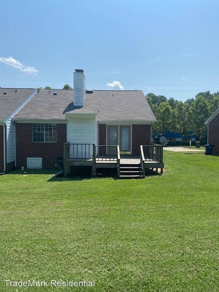 3509 Lake Woodard Dr - Photo 3 of 4