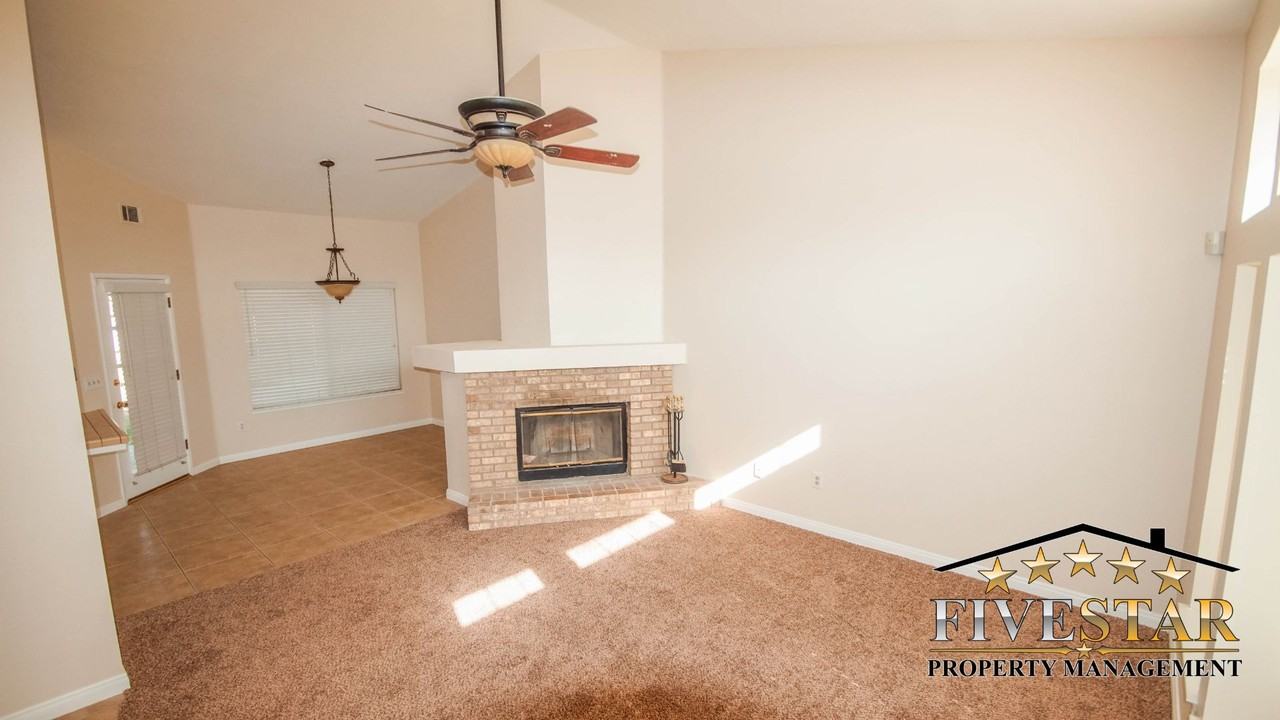6516 Quaking Aspen St - Photo 3 of 20