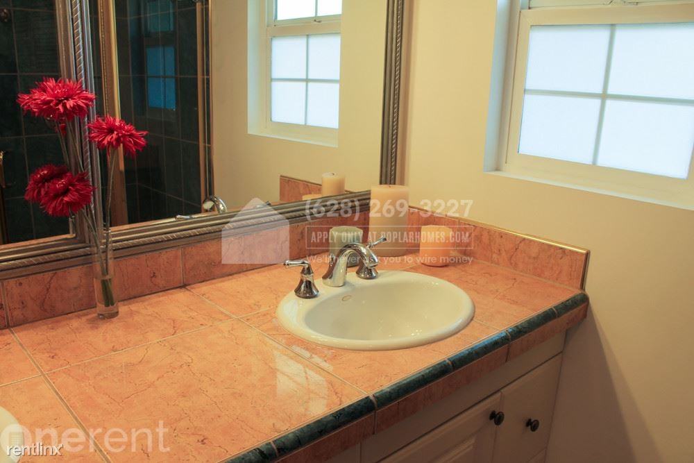 2352 Craig Ct - Photo 3 of 11