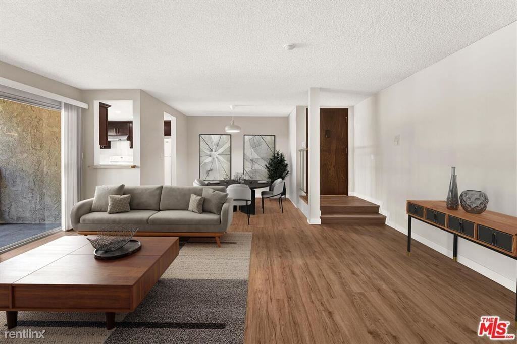 1107 Summertime Ln - Photo 3 of 10