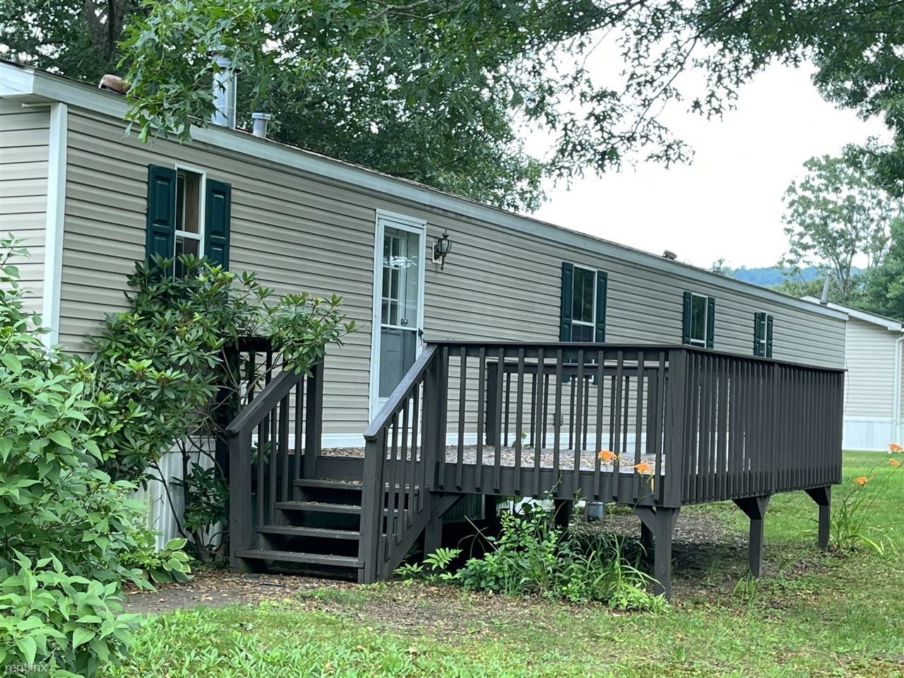 42 Faith Dr - Photo 2 of 13