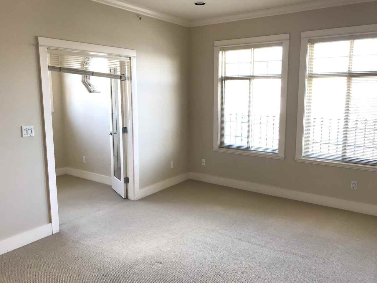 8289 Laurel St - Photo 3 of 11